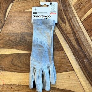 Brand New w/Tags Woman’s Smartwool Thermal Gloves size Large